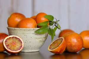 黒ずみを解消する美白クリームに含まれるビタミンCの効果とは？